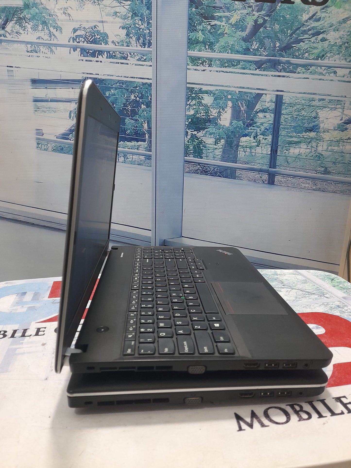 Lenovo ThinkPad Edge E540 - Intel Core i5 - 128GB SSD - 8GB RAM - 4GB Total Graphic