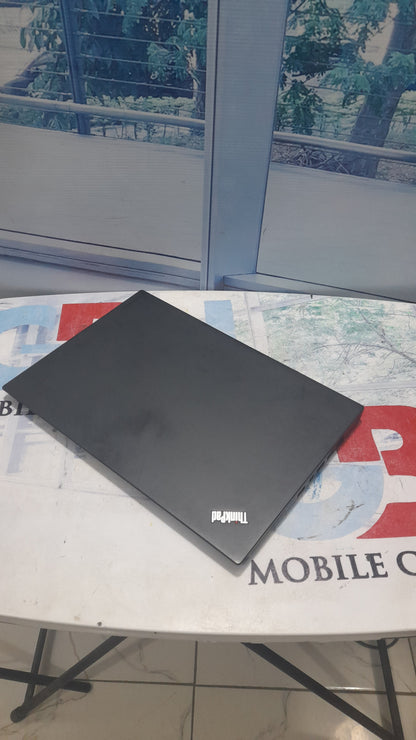 Lenovo ThinkPad T460s - Intel Core i5 6th Gen. - 256GB SSD - 8GB RAM - 4GB Total Graphic