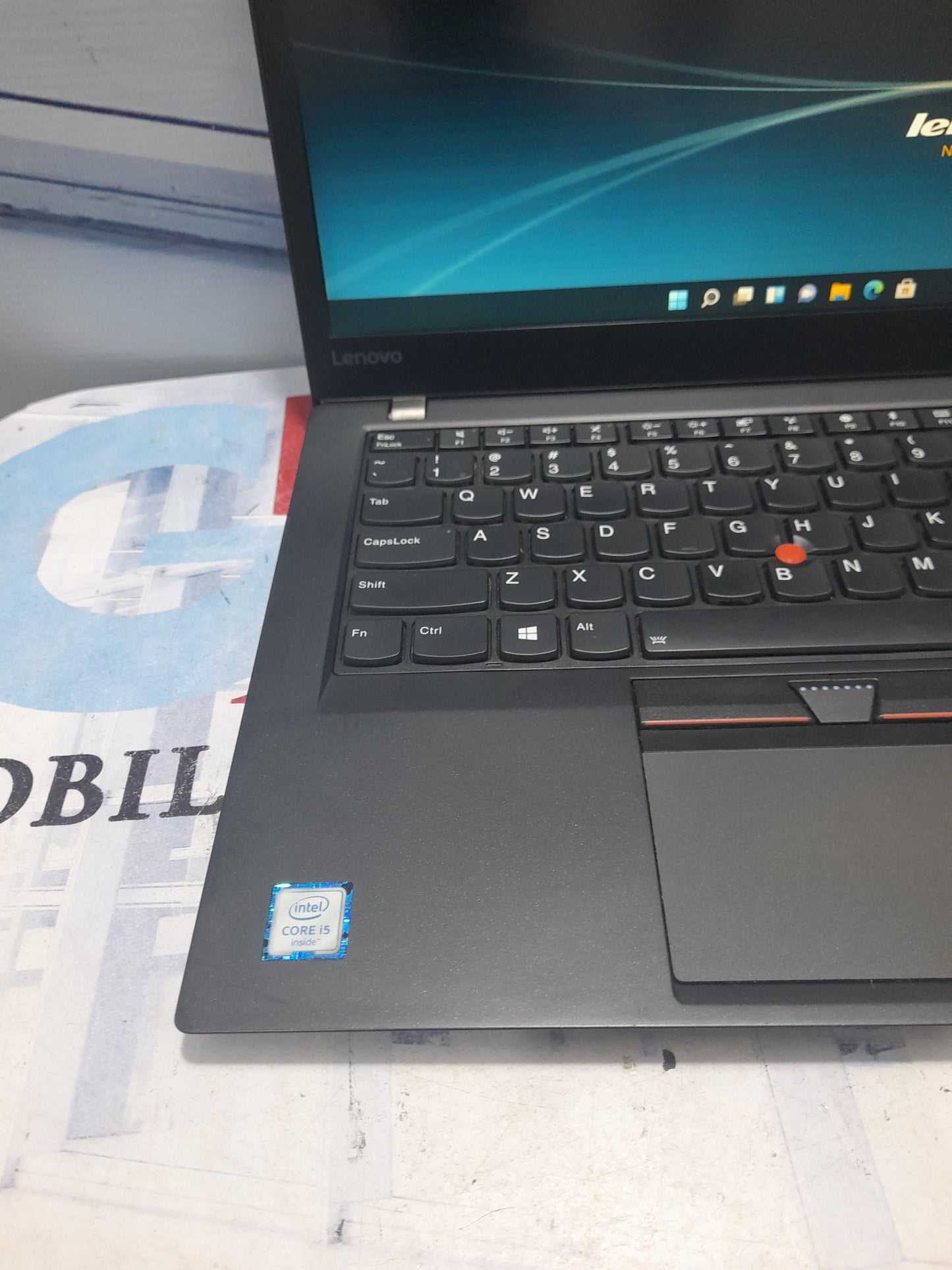 Lenovo ThinkPad T460s - Intel Core i5 6th Gen. - 256GB SSD - 8GB RAM - 4GB Total Graphic