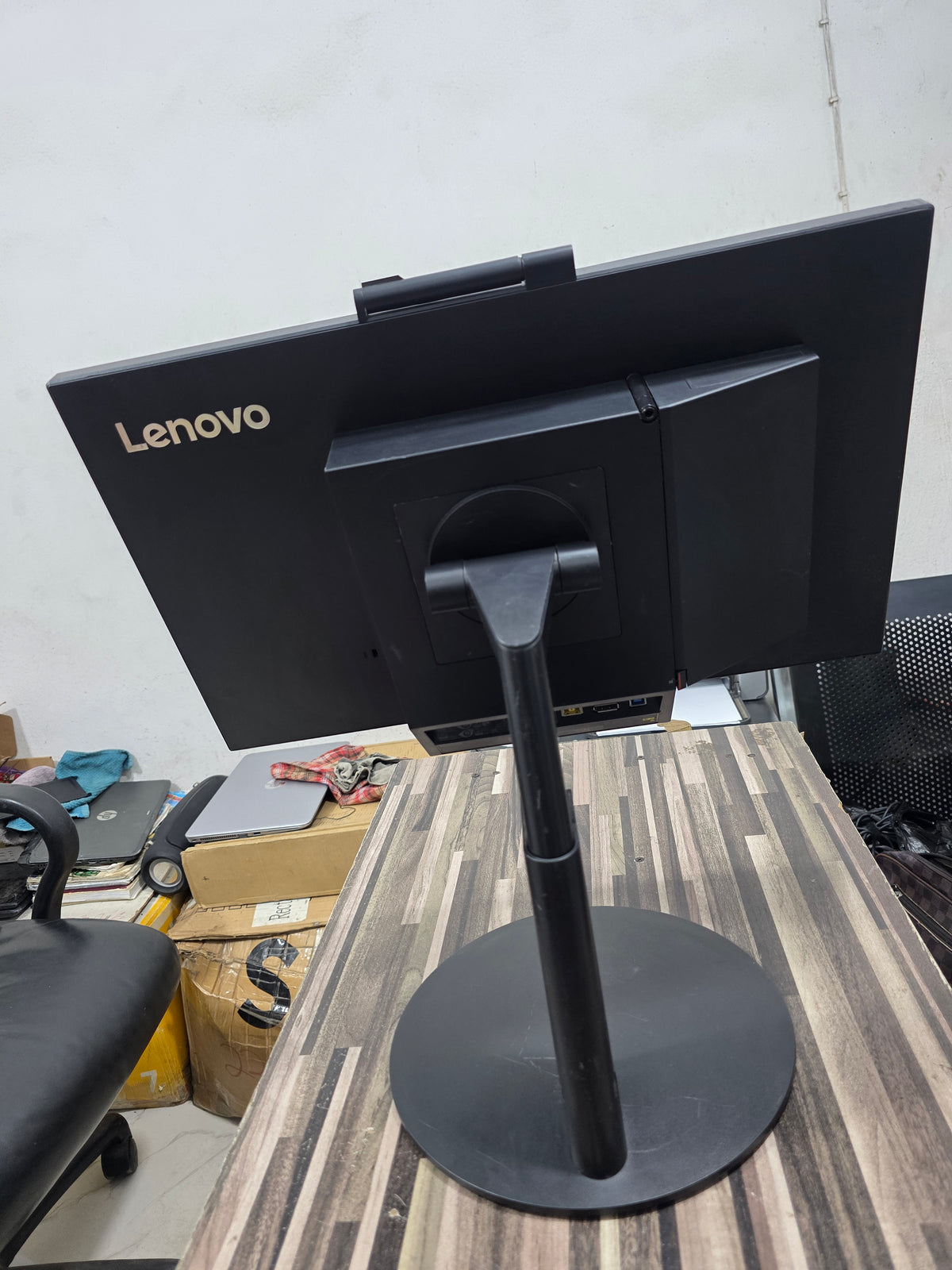 Lenovo ThinkStation P330 Tiny-in-One Complete Workstation | 8th Gen Core i3 | 8GB RAM | 500GB HDD | 21.5” Full HD