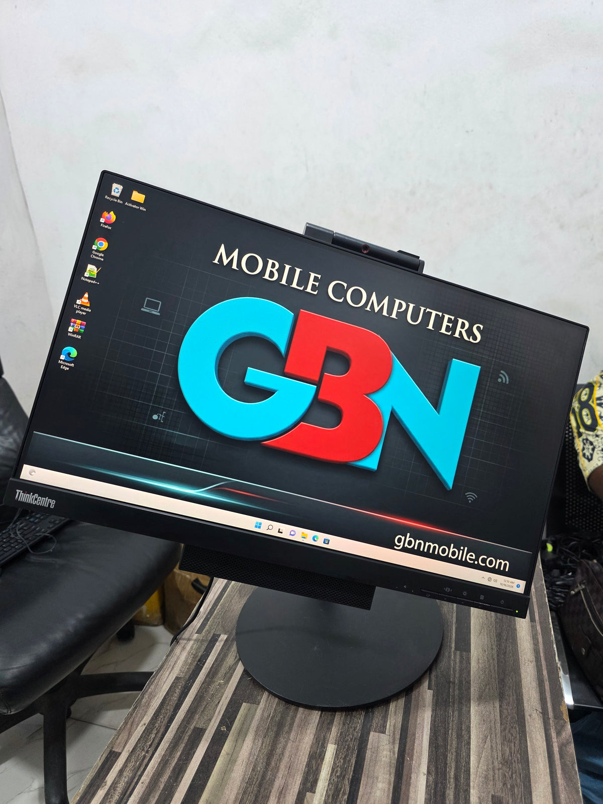 Lenovo ThinkStation P330 Tiny-in-One Complete Workstation | 8th Gen Core i3 | 8GB RAM | 500GB HDD | 21.5” Full HD