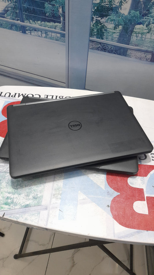 Dell Latitude E7450 5th gen. intel core i5 256GB SSD- 8G RAM 4G total graphic for sale in computer village ikeja lagos