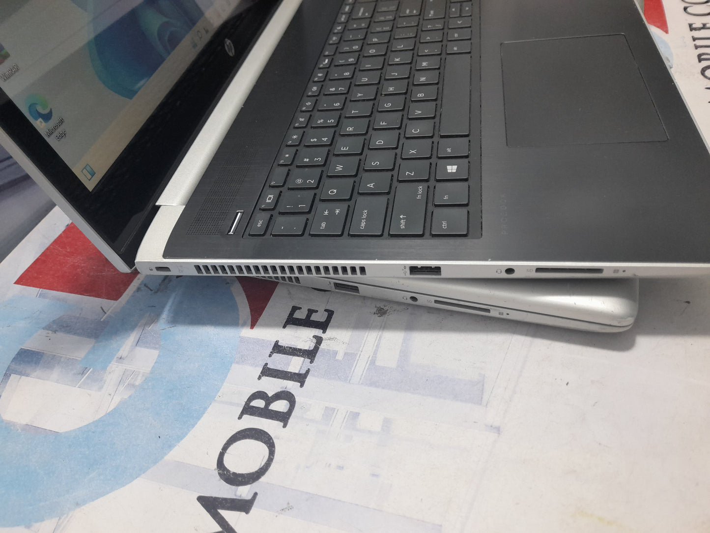 HP ProBook 450 G5 - Touch Screen - 8th Gen. Intel Core i5 - 256GB SSD - 8GB RAM - Keyboard Light - HDMI