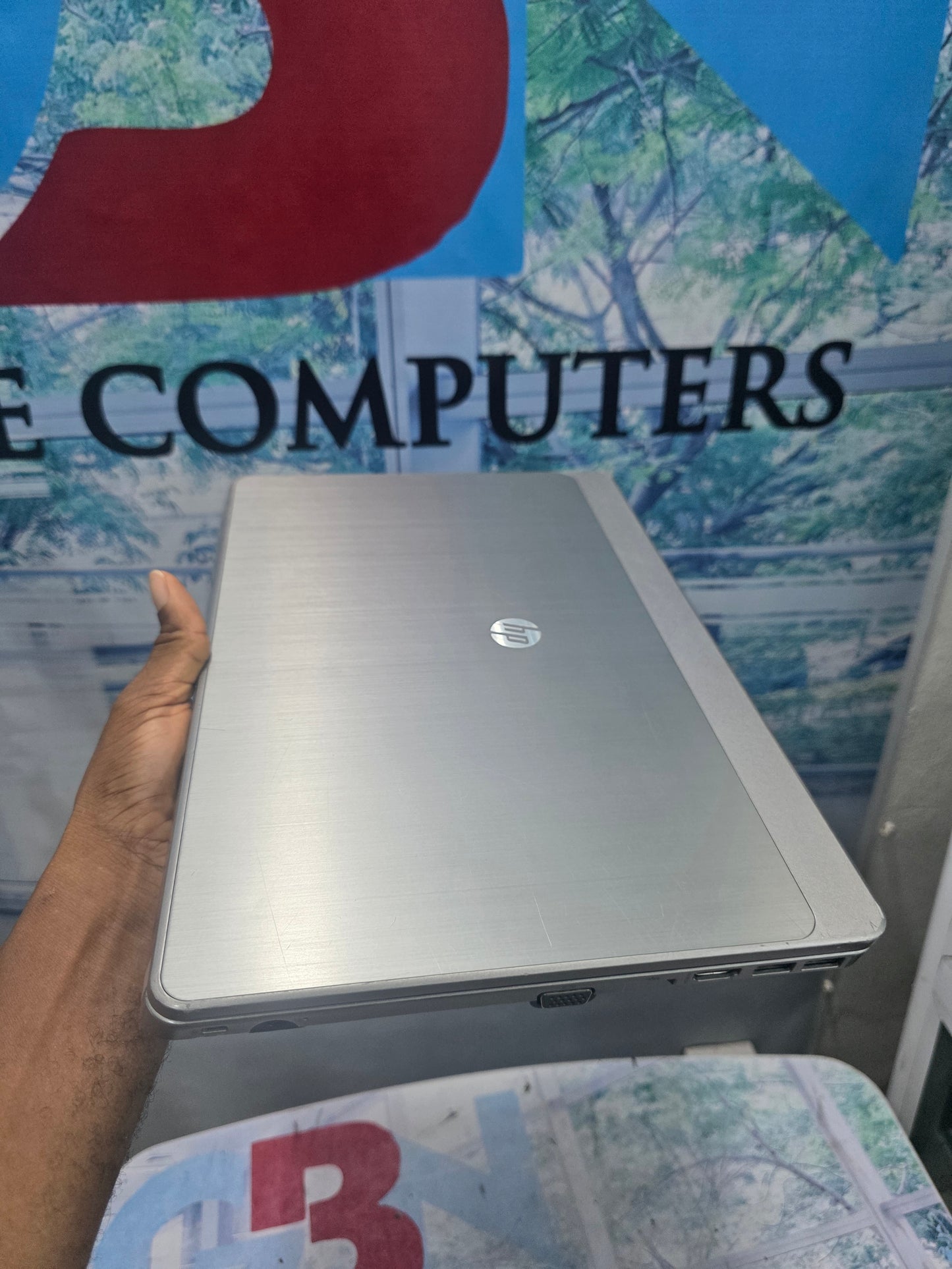 Hp Probbok 4430s 2nd Gen. intel core i5 320G HDD 8G RAM