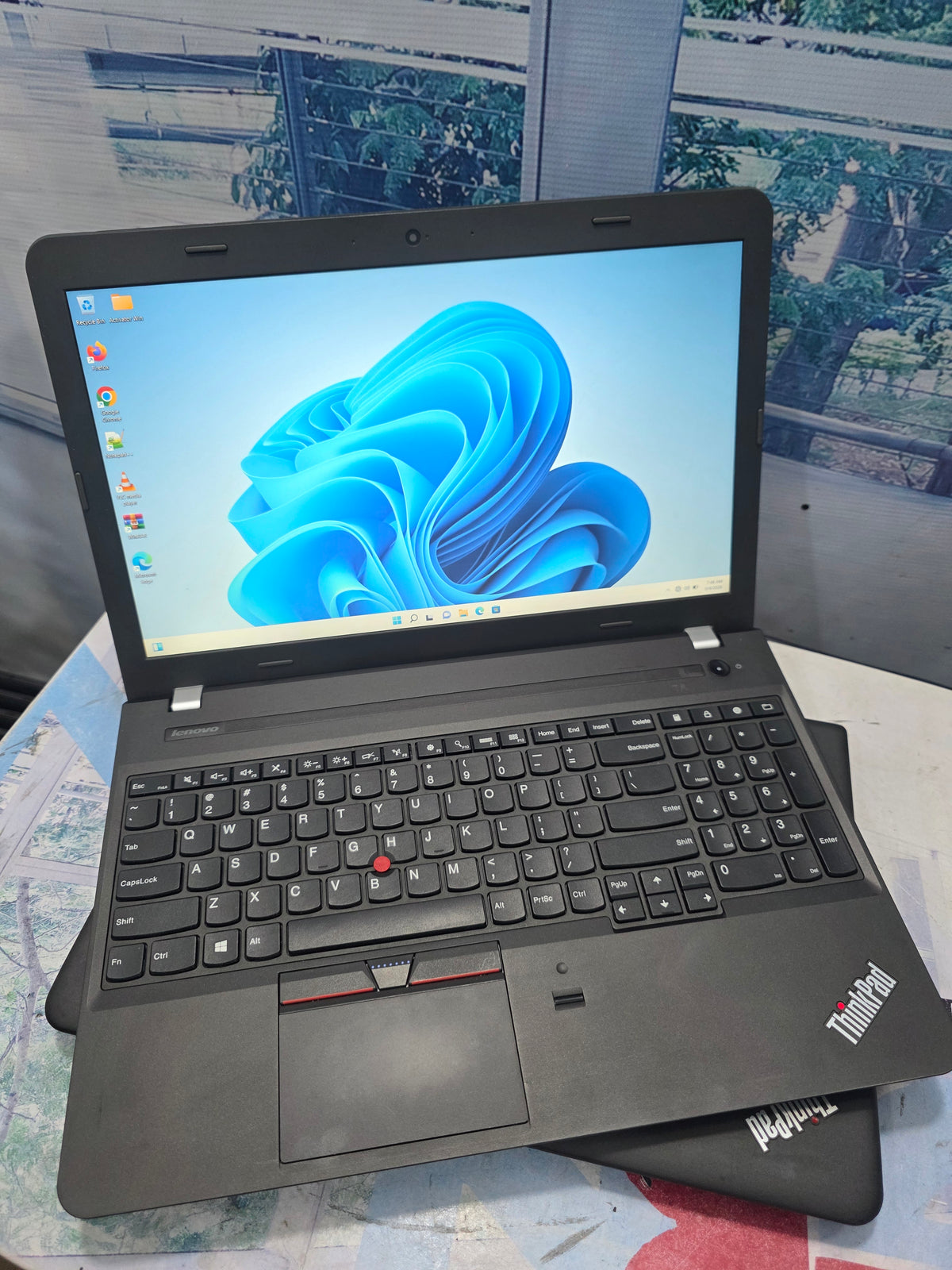 Lenovo ThinkPad E5550 5TH GEN. intel core i7 500G HDD 8G RAM