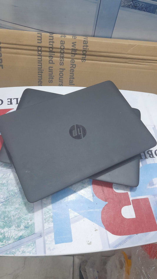 HP EliteBook 840 G2 - 5th Gen. Intel Core i5 - 500GB HDD - 8GB RAM - Keypad Light
