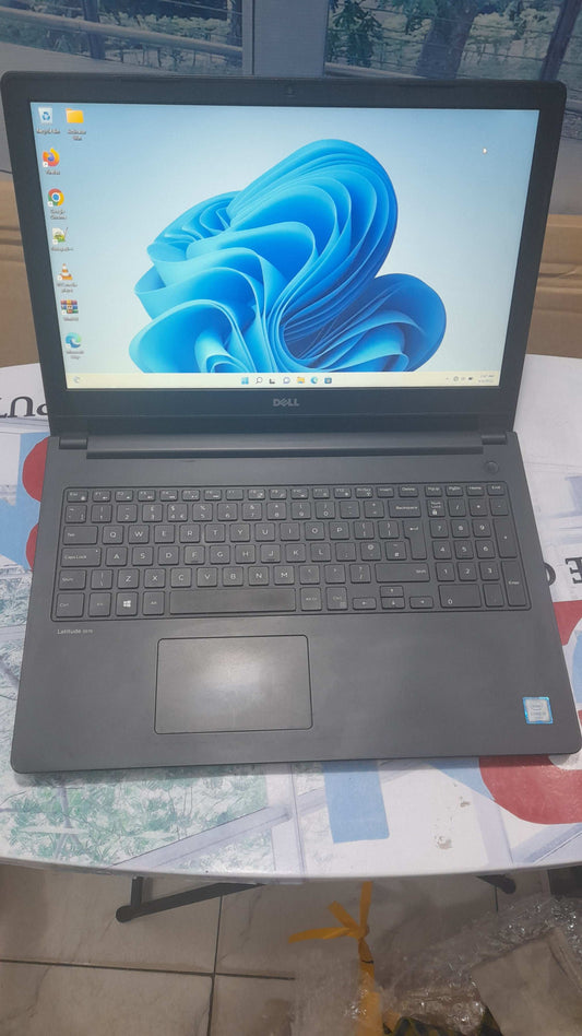 Dell Latitude 3570 - 6th Gen. Intel Core i5 - 500GB HDD - 8GB RAM - Keypad Light - 4GB Total Graphics