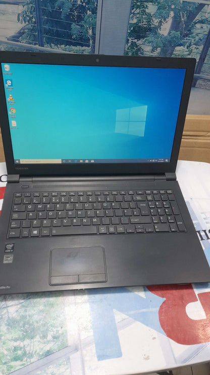 Toshiba satellite pro R50-B - 4th Gen. Intel Core i3 - 320GB HDD - 4GB RAM - 4GB Total Graphics