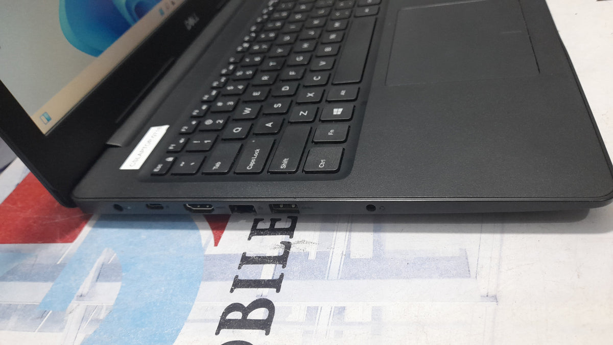Dell latitude 3590 2G Dedicated graphic 8th gen. intel core i7 256GB SSD- 16G RAM 8G total graphic