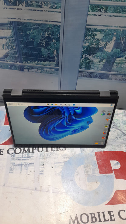 Dell Latitude 5300 2 - IN-1 Laptop x360 Touchscreen