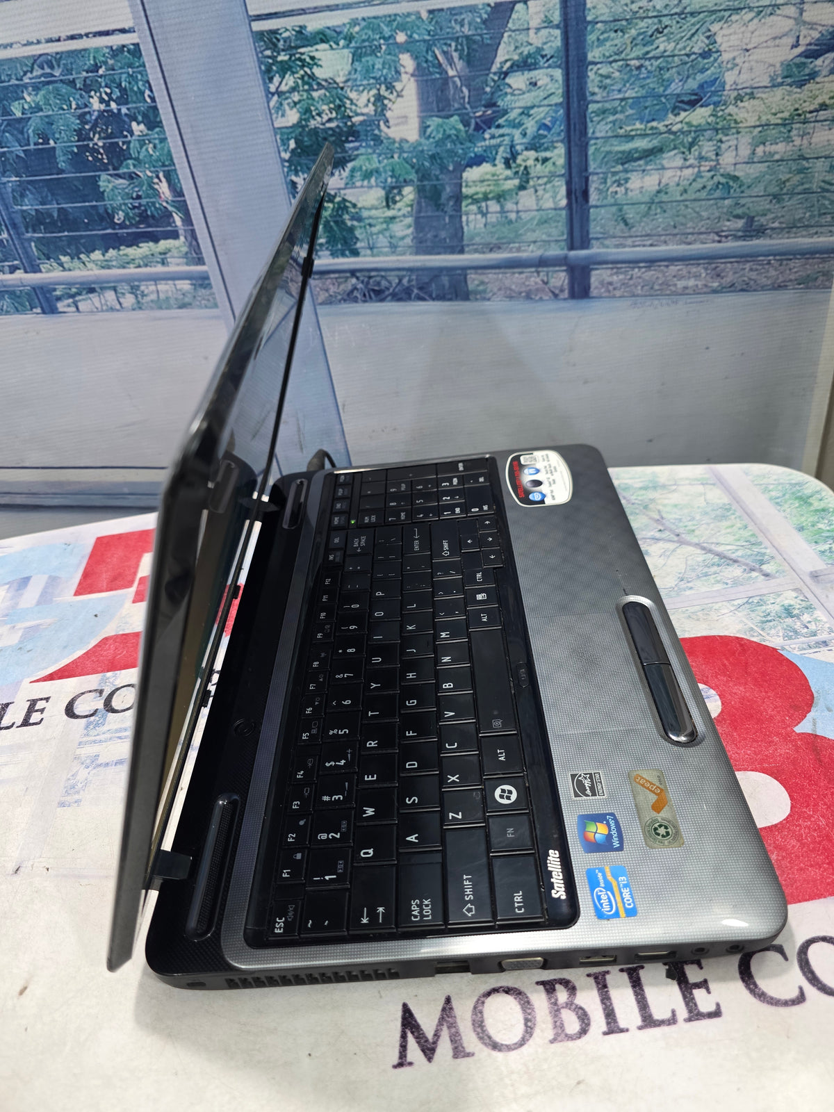 Toshiba L755 Intel core i3 320G HDD 4G RAM 15inch screen size