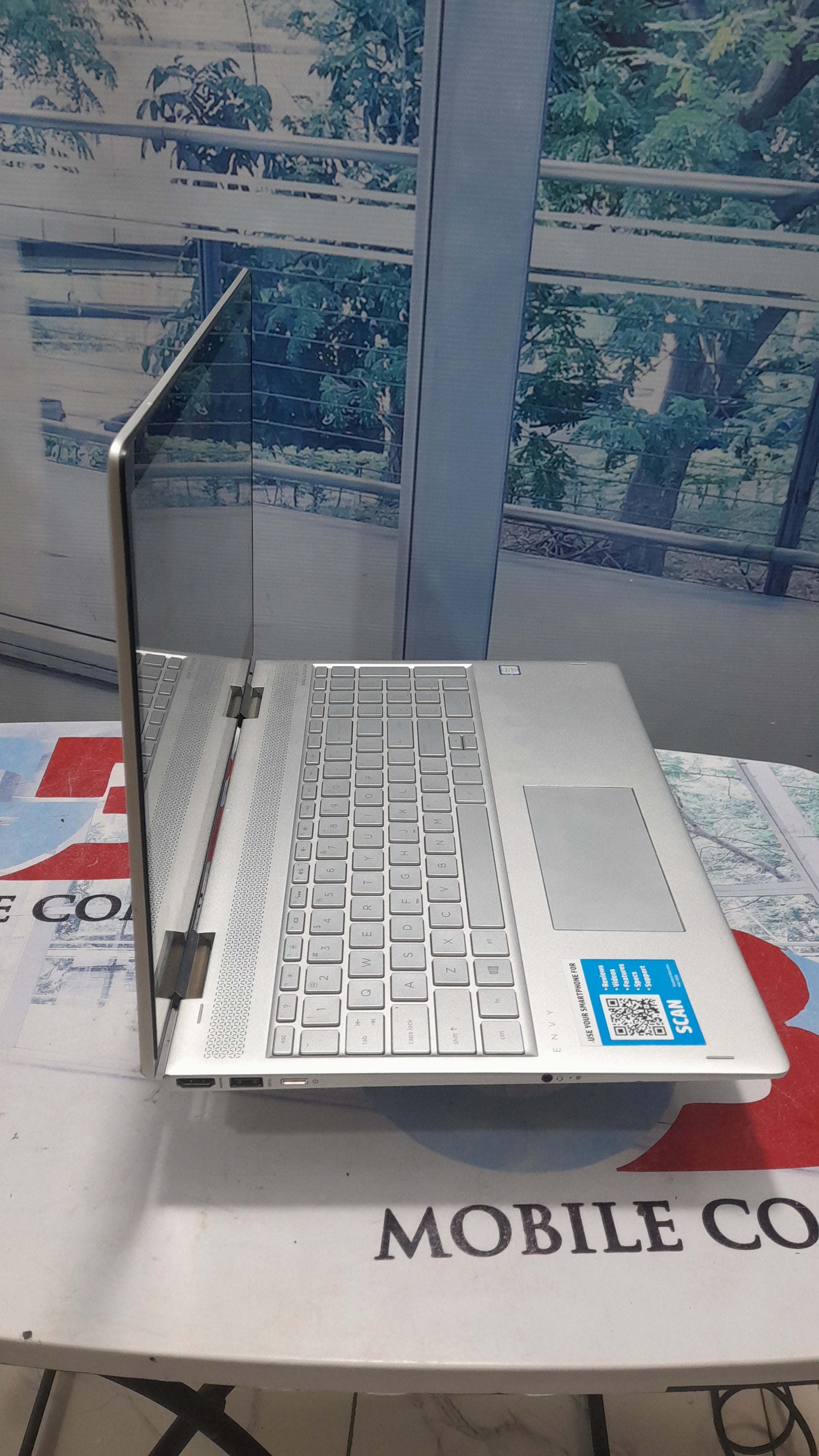 HP Envy x360 2-in-1 15 touch-Screen laptop 7th Gen.Intel Core i7