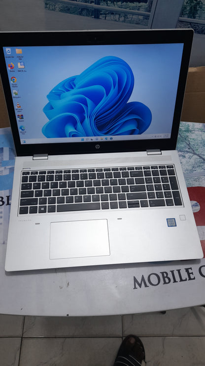 HP ProBook 650 G5 - 8th Gen. Intel Core i5 4G total graphic