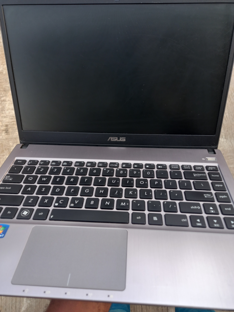 Asus U47A  core i7 320GB HDD 4G RAM keyboard light camera HDMI Bluetooth, Windows 10pro, very portable and lightweight with good battery backup 3hrs up for sale at affordable price
