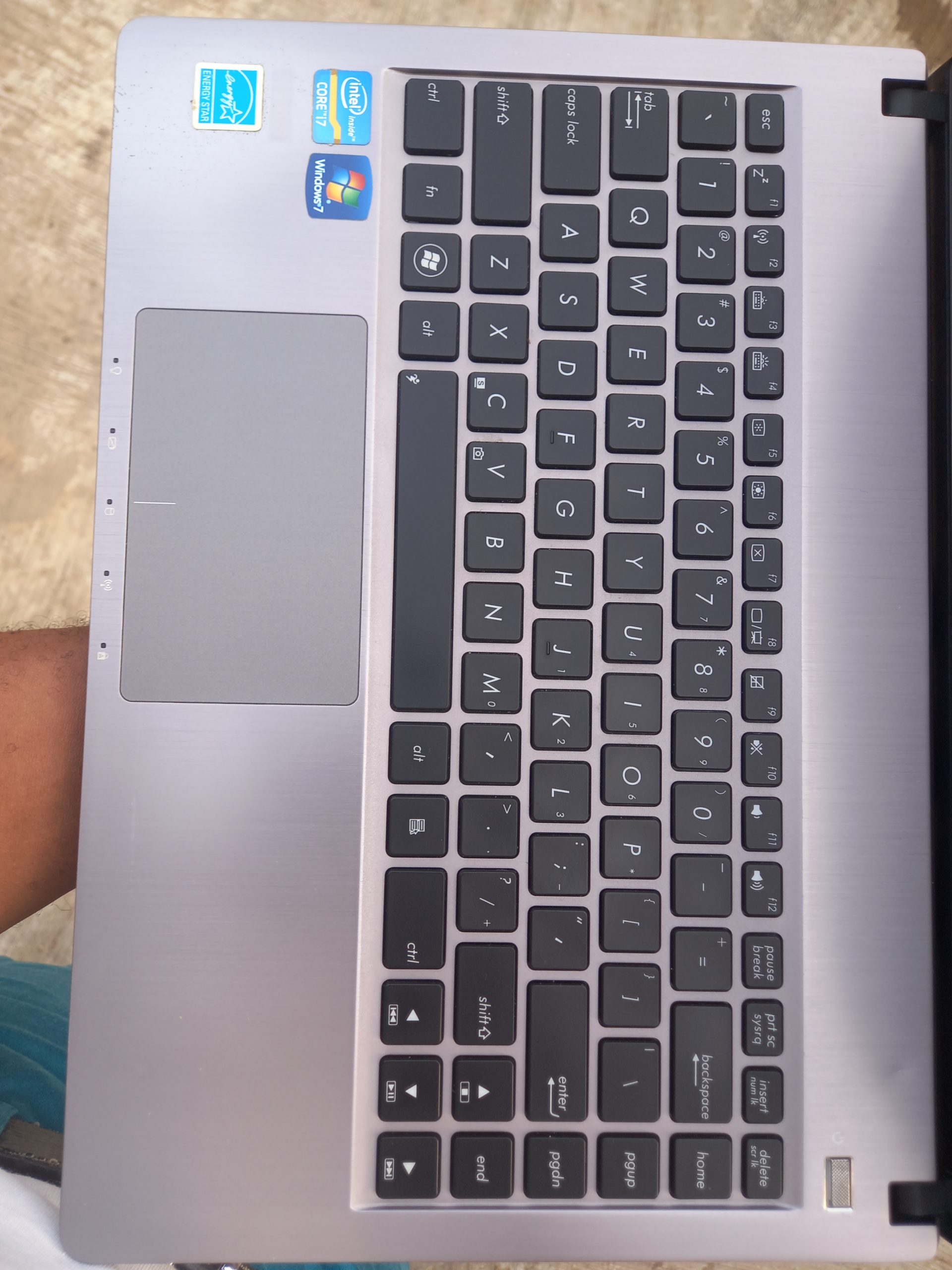 Asus U47A  core i7 320GB HDD 4G RAM keyboard light camera HDMI Bluetooth, Windows 10pro, very portable and lightweight with good battery backup 3hrs up for sale at affordable price