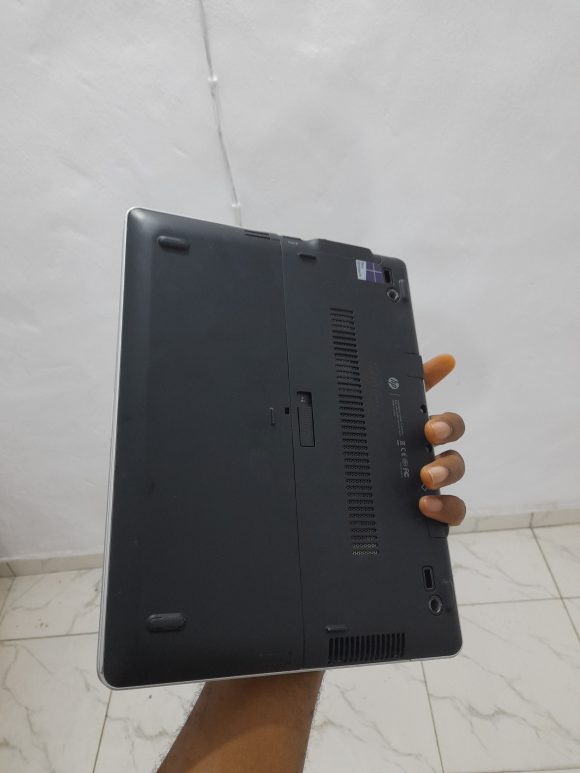 uk used HP Revolve 810 G2 - 4th Gen. Intel Core i5 - 2568GB SSD - 8GB RAM - Keypad Light - Touchscreen - 2.1GB Total Graphics for sale in ikeja computer village