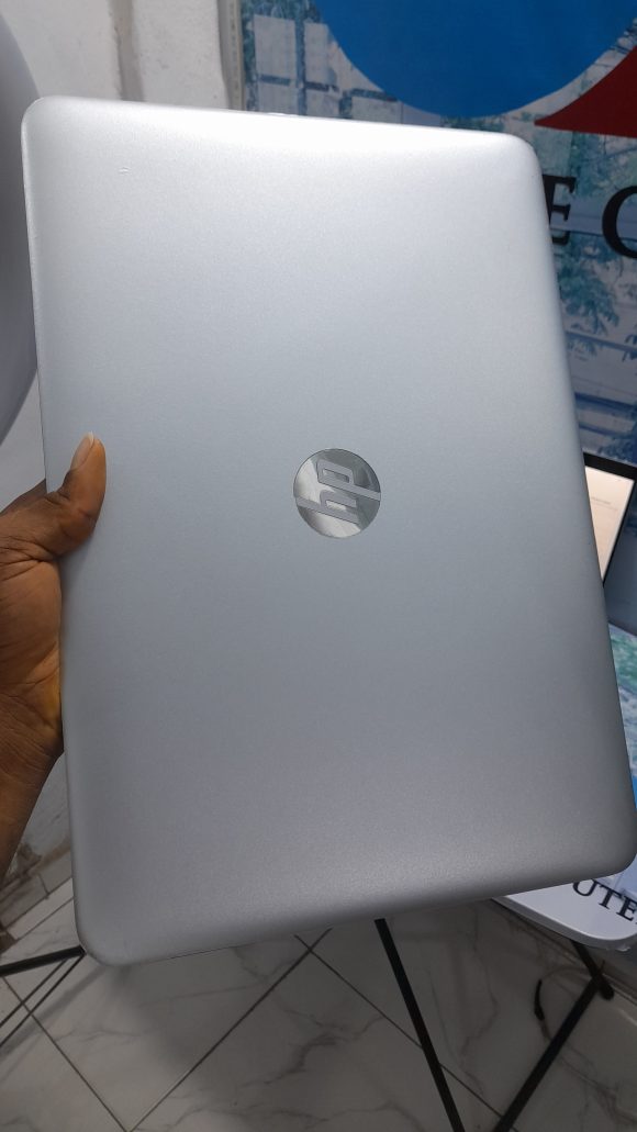 UK USED HP ProBook 450 G4 - 7th Gen. Intel Core i5 - 500GB HDD - 8GB RAM - 4GB Total Graphics FOR SALE IN LAGOS IKEJA COMPUTER VILLAGE