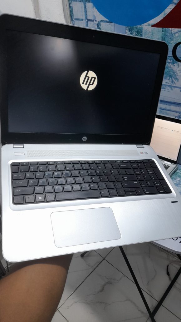 UK USED HP ProBook 450 G4 - 7th Gen. Intel Core i5 - 500GB HDD - 8GB RAM - 4GB Total Graphics FOR SALE IN LAGOS IKEJA COMPUTER VILLAGE