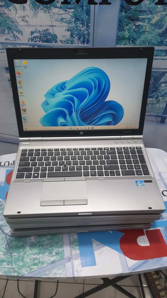 HP EliteBook 8570p 3rd Gen- intel Core i7 500G HDD 8G Ram 1G dedicated graphics